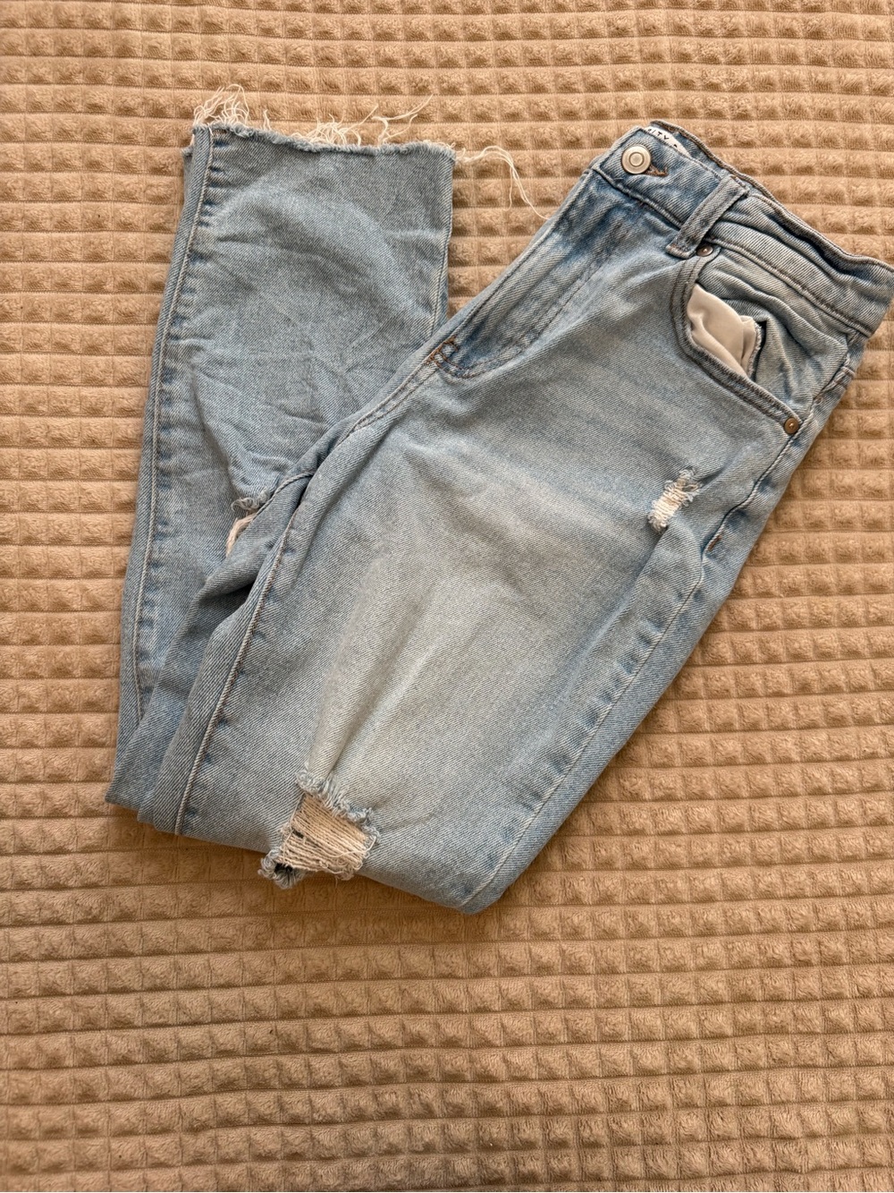 Celebrity pink jeans!